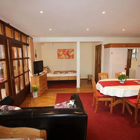 Gastehaus Gertrud Metzger *